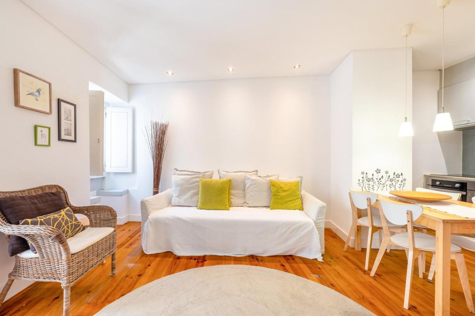 Guestready - Homely Base Near Castle Лиссабон Экстерьер фото